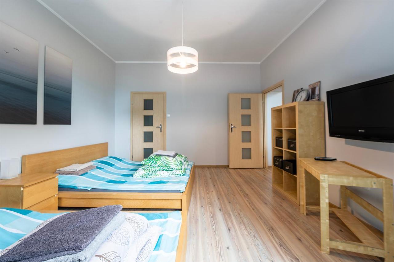 Piotrkowska-i- 75mcentral Cosy&freeparking Apartment
